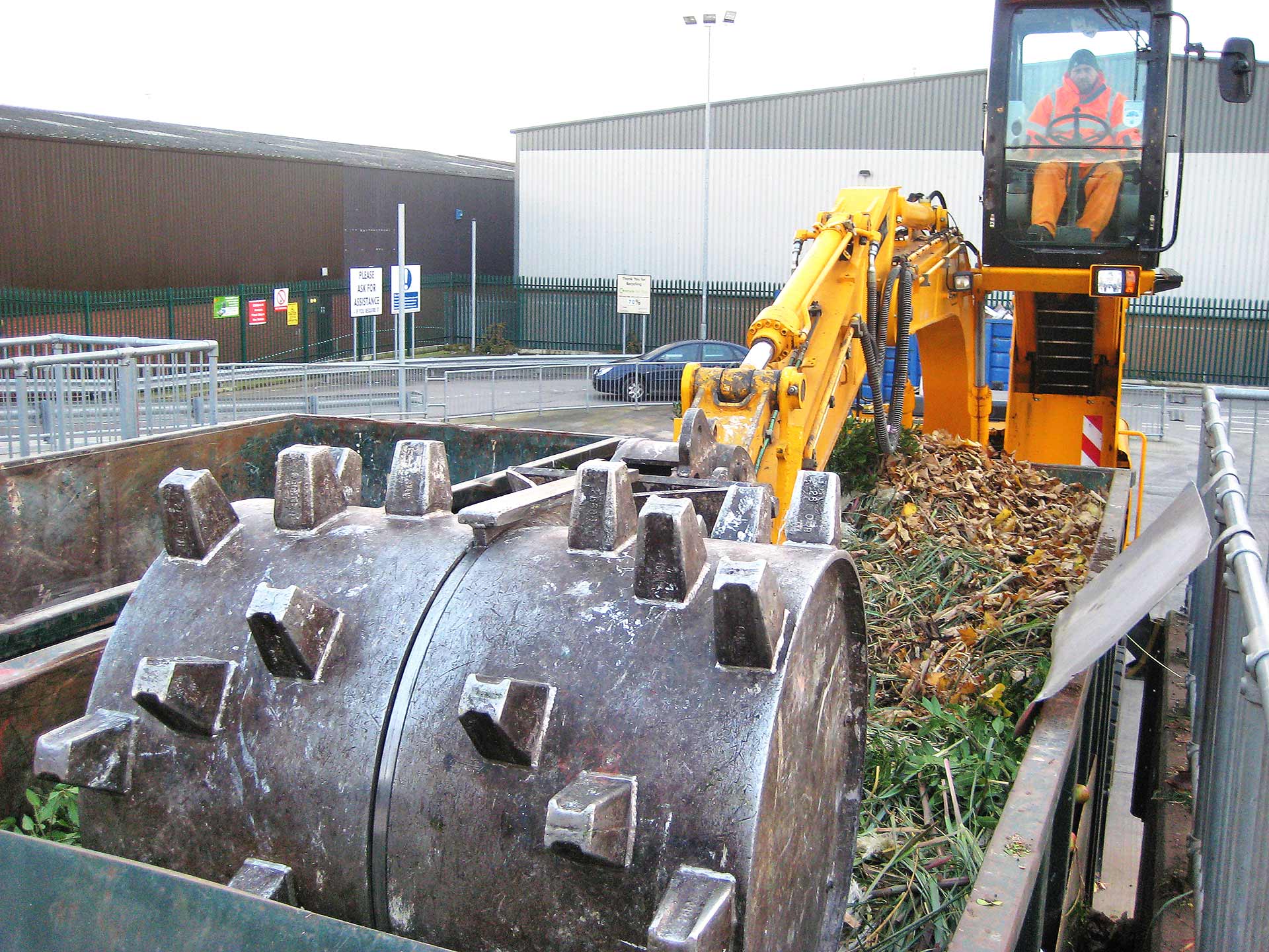 Fully extended arm with Compax wheel